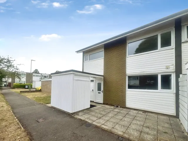 Millard Close, Basingstoke, Basingstoke, RG21 5TT, photo 1