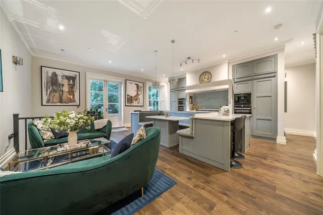 Yester Road, Chislehurst, BR7, photo 1
