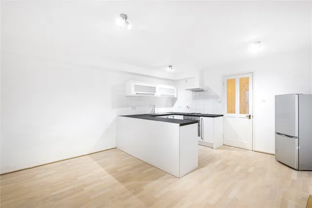 Newland Street, London, E16, photo 1