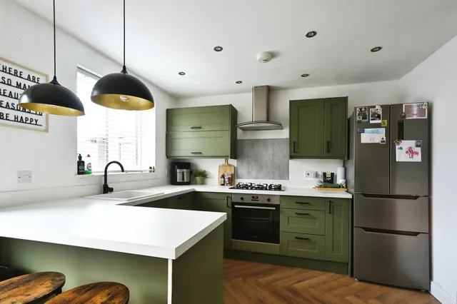 Upham Road, Swindon, SN3, photo 2