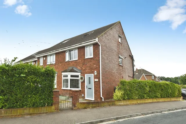 Upham Road, Swindon, SN3, photo 1