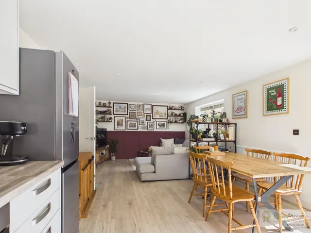 Druids Close, Beck Row, IP28, photo 2
