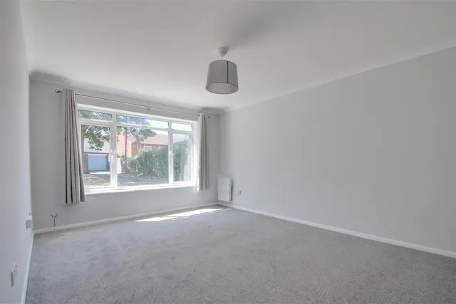 Photo 3 — Victoria Road, Worthing