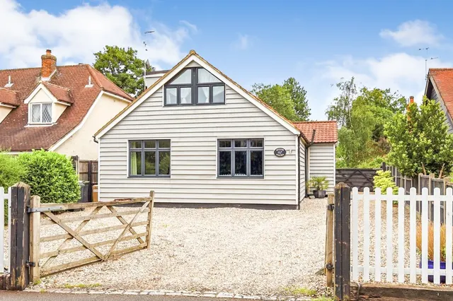 House Under Offer with 4 bedrooms in Elsenham, Bishop's Stortford, CM22, photo 1