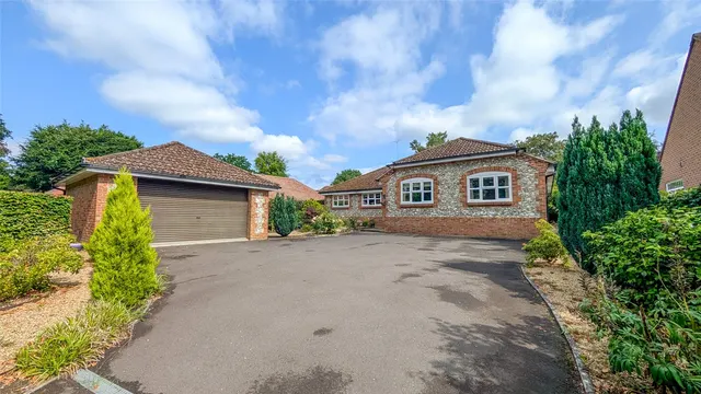 Monkmead Lane, West Chiltington, RH20, photo 2
