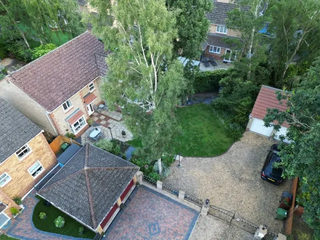 Sycamore Crescent, Doddington Park, photo 2