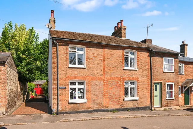 King Street, Tring, photo 1