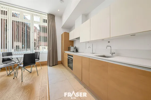 Leman Street, Tower Hamlets, E1, photo 3