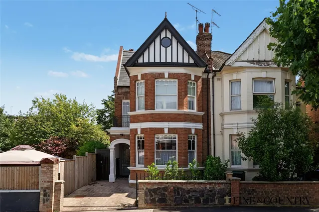 Cranhurst Road, London, photo 1