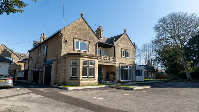High Street, Turvey, MK43, photo 1
