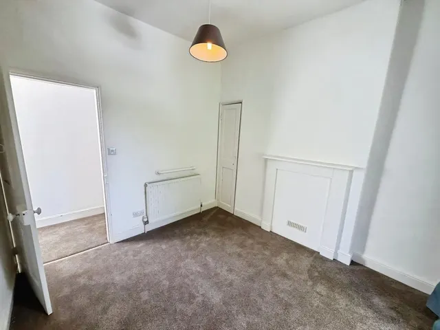 Brunswick Street, BA20, photo 3