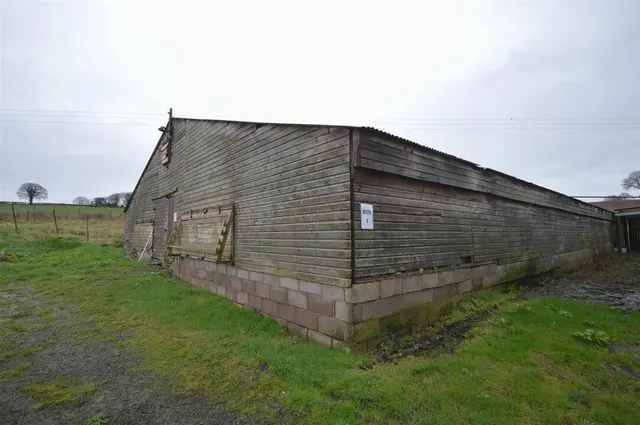 Photo 3 — Commercial property to rent in Springfieldstorage, Steensbridge, Leominster