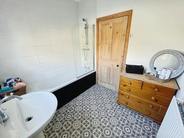 Heol Eglwys, Bridgend, CF31, photo 3