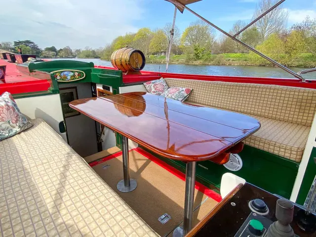 Barge Walk, Thames Ditton, KT7, photo 2