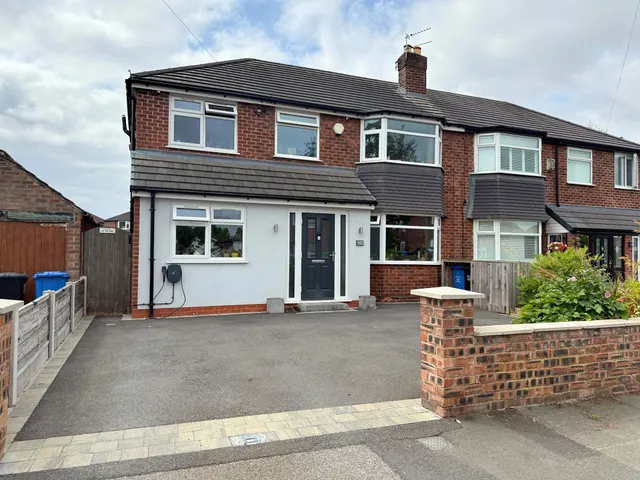 Glebelands Road, Sale, photo 1