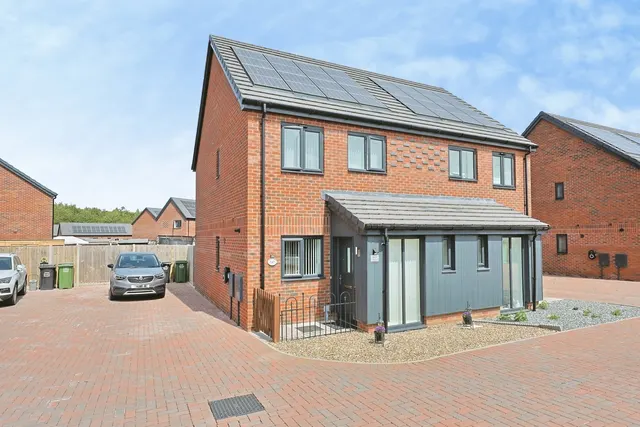 Dereham Road, Easton, Norwich, Norfolk, NR9, photo 1