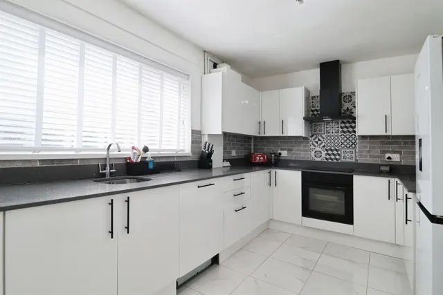 Redbrink Crescent, Barry, CF62, photo 3