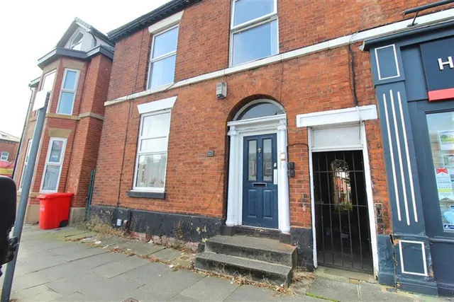 Wellington Road South, Stockport, photo 1