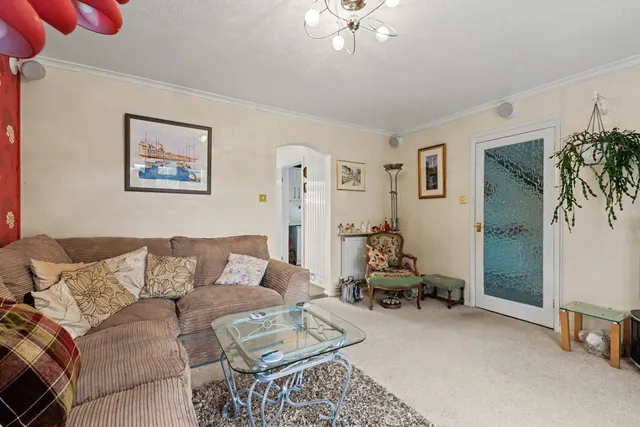 Allesborough Drive, Pershore, WR10, photo 2