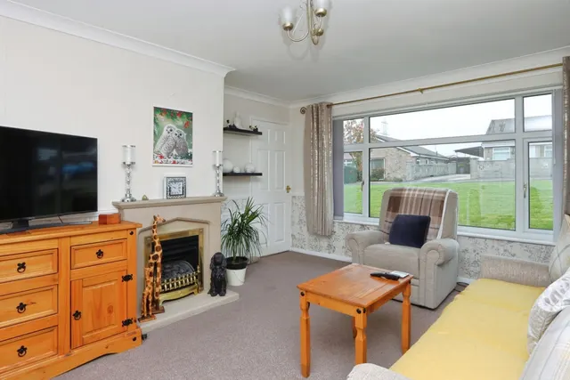 Photo 2 — Riber Close, Inkersall, Chesterfield, Derbyshire, S43