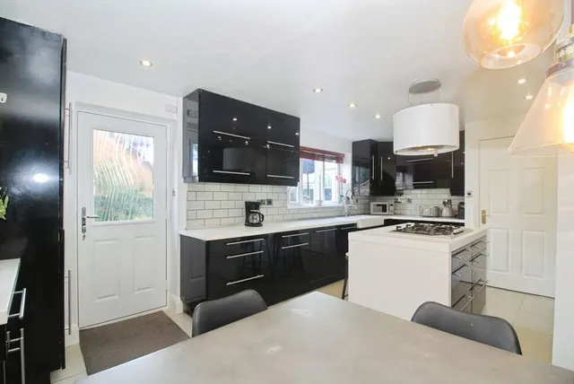 Photo 3 — Woodland Road, Hinckley, Leicestershire, LE10