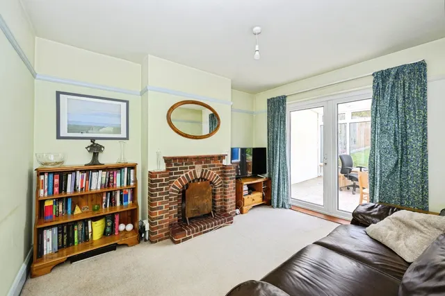 Mosslea Road, Whyteleafe, CR3, photo 2