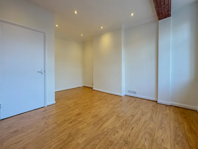 Stanford Way, SW16, photo 1