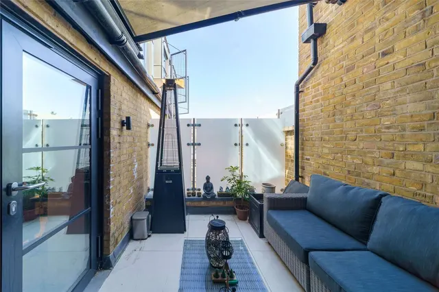 Photo 3 — The Set, Cabul Road, London, SW11 2PR