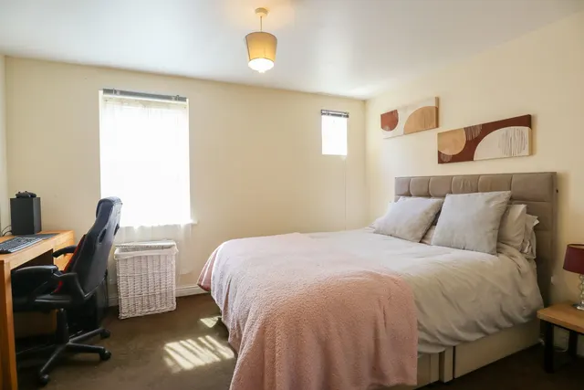 Kingfisher Court, Calne, photo 3