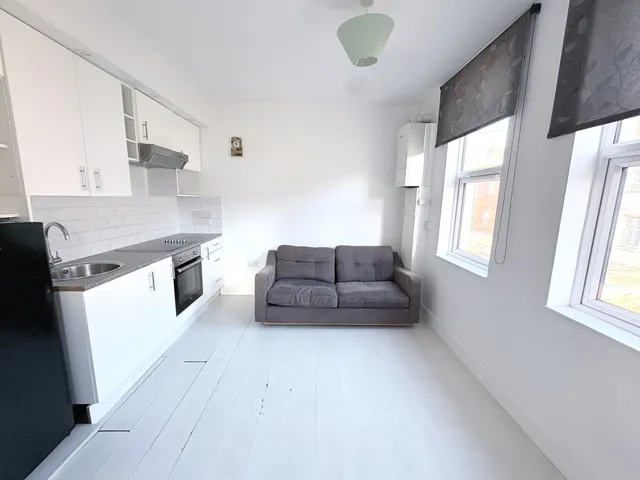 Pevensey Road, Eastbourne, BN22, photo 3