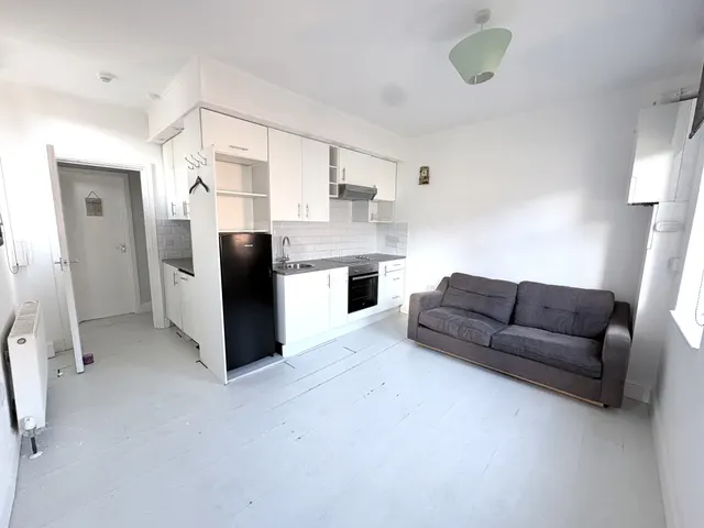 Pevensey Road, Eastbourne, BN22, photo 2