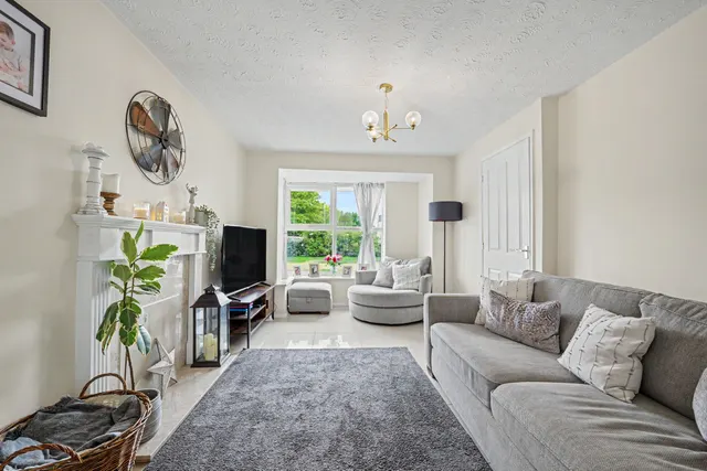 Photo 2 — Jewsbury Way, Thorpe Astley, LE3