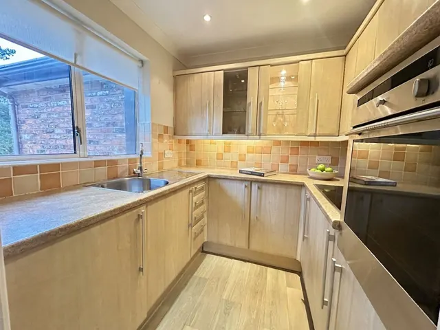 Beechwood Tabley Road, Knutsford, photo 2