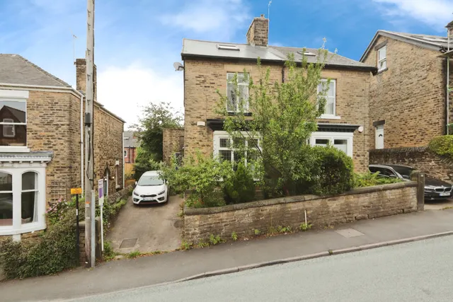 Lydgate Lane, Sheffield, photo 1
