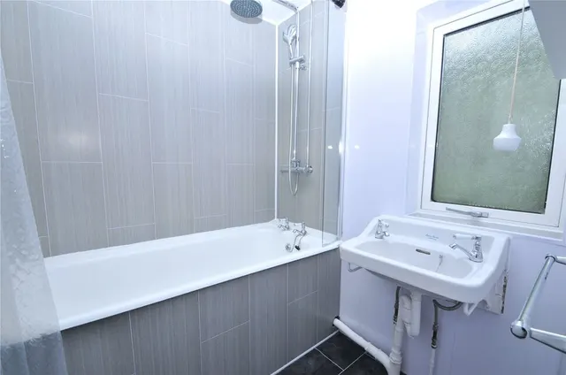Eleanor Close, Bath, BA2, photo 3