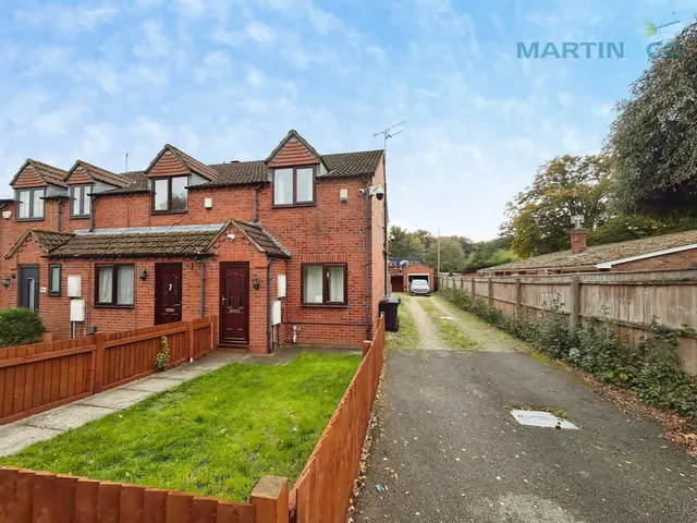 North Warren Road, Gainsborough, DN21, photo 1