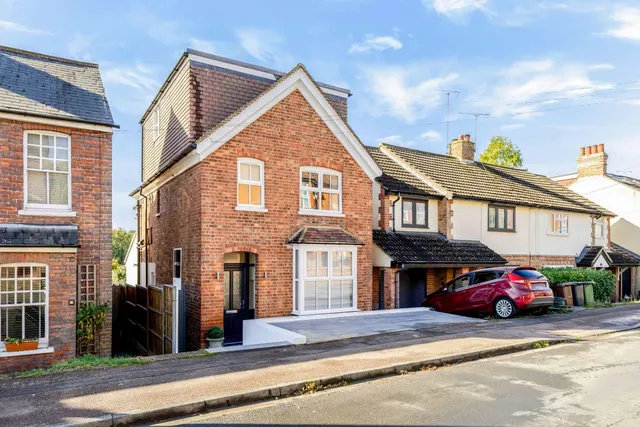 Salisbury Road, Harpenden, AL5, photo 1