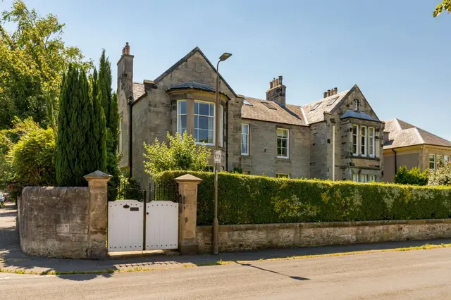 Lennox Row, Trinity, Edinburgh, EH5 3HJ, photo 1