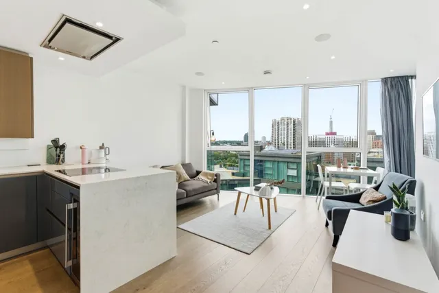 Pinnacle House, Battersea Reach, photo 1