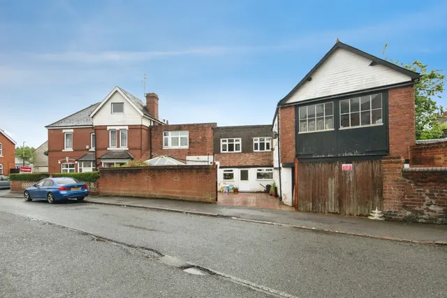 Aston Road, Dudley, photo 1