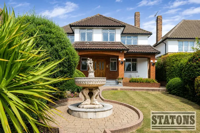 Greenbrook Avenue, Hadley Wood, EN4 0LS, photo 1