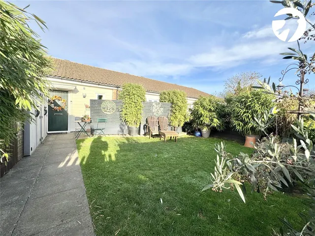Tylers Green Road, BR8, photo 1