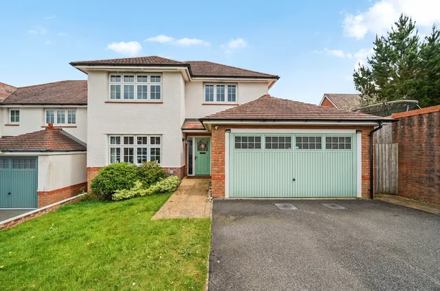 Primrose Drive, Newton Abbot, Devon, TQ12