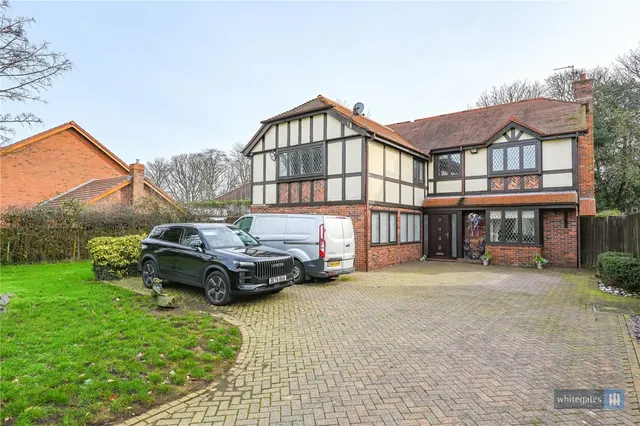 Ingleholme Gardens, Eccleston Park, L34, photo 1