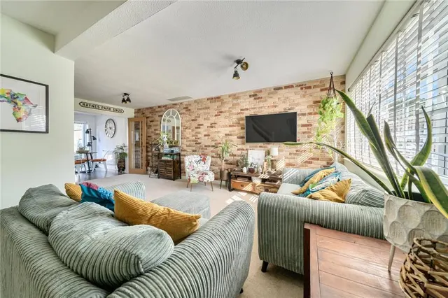 Ullswater Close, Lightwater, GU18, photo 3