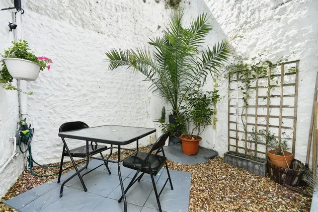 Photo 2 — Devonshire Place, Brighton