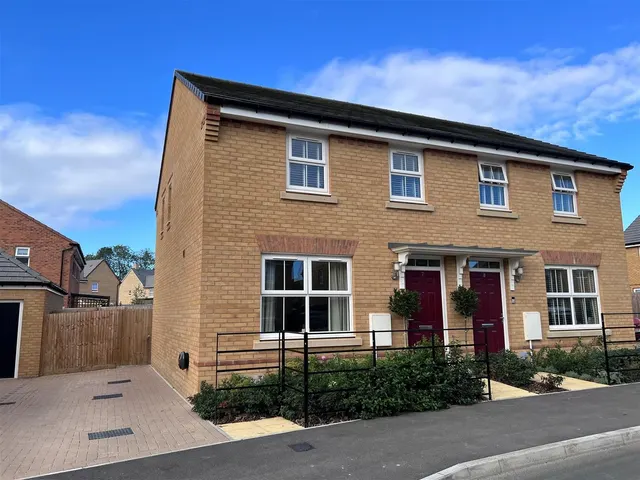 Great Barton Hill Road, Gillingham, SP8, photo 1
