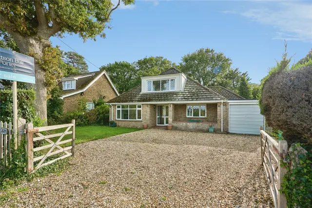 Forest Road, Winford, PO36, photo 1