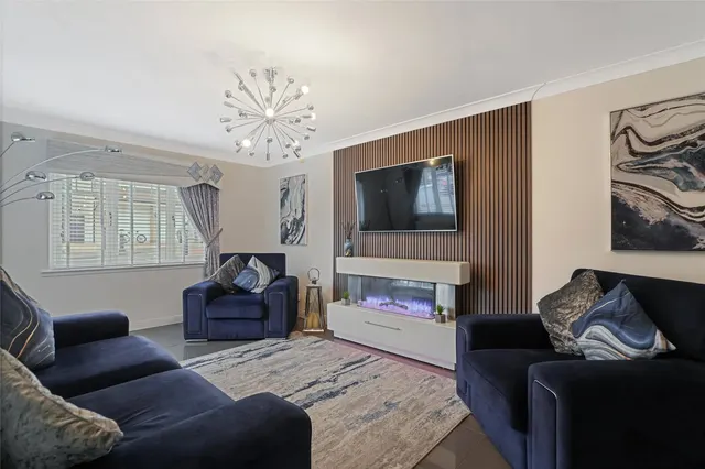 Photo 2 — Ashlar Avenue, Cumbernauld, Glasgow, North Lanarkshire, G68