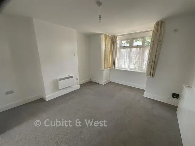 Orchard Avenue, Chichester, PO19, photo 3